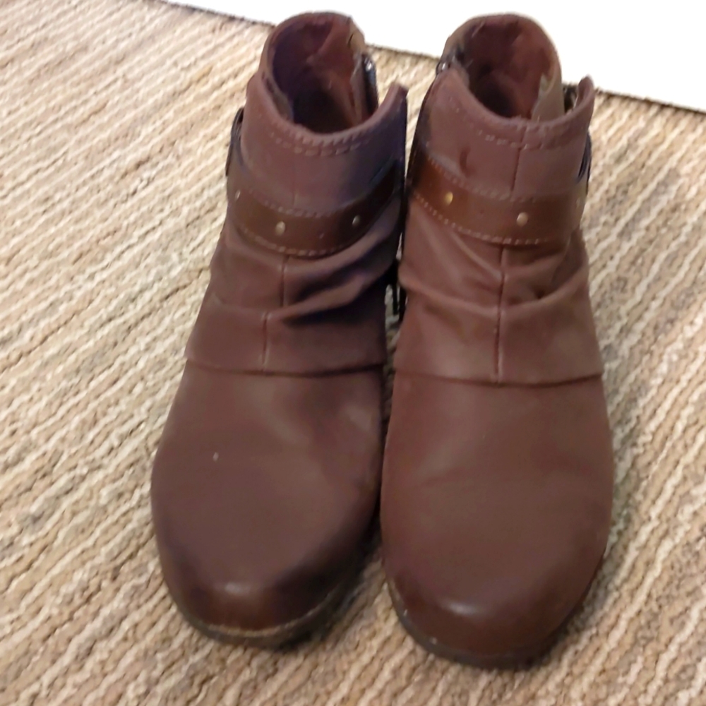 Earth Origins Ankle Boot Sz 7 Brown